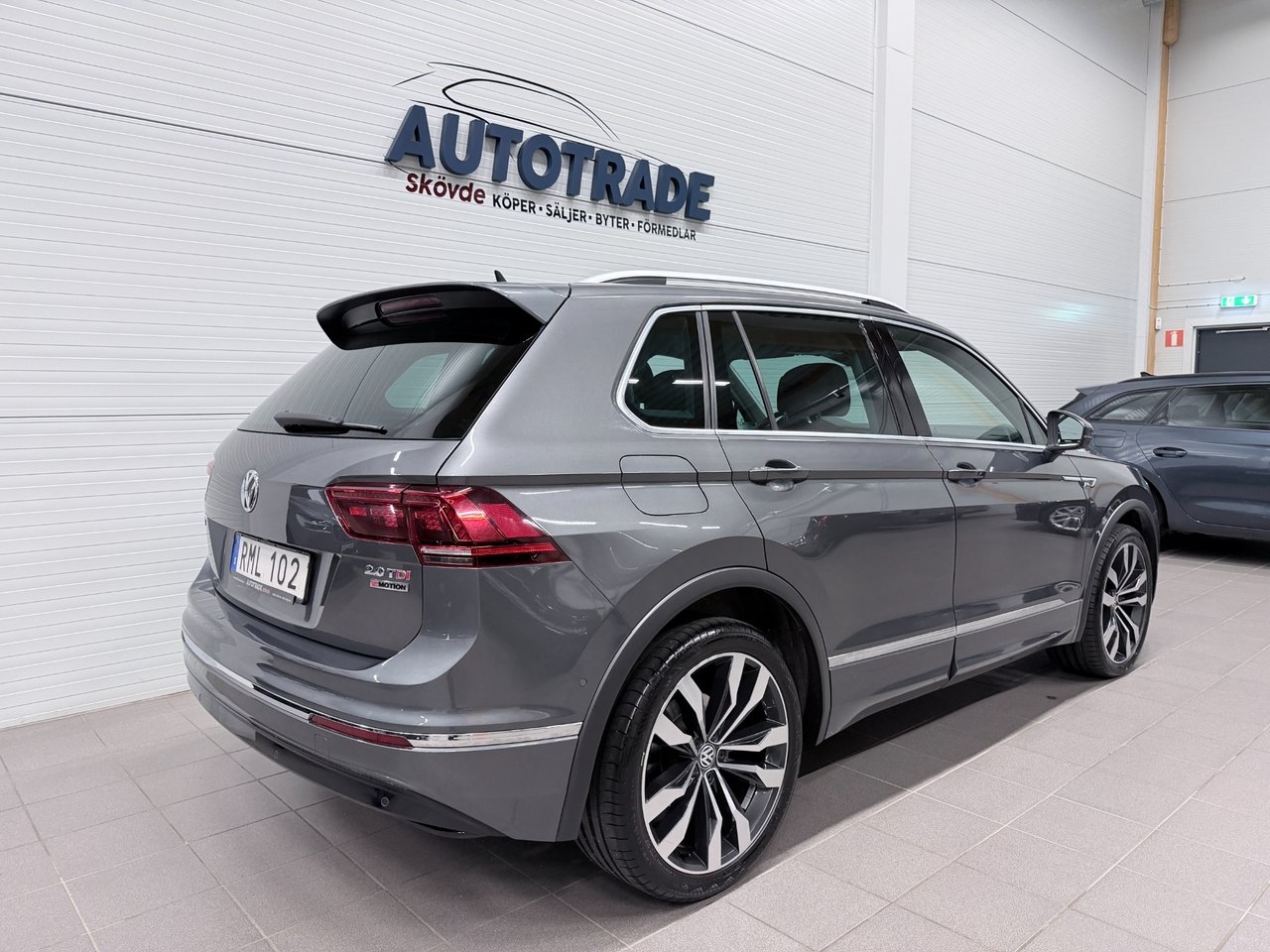 Volkswagen Tiguan 2.0 TDI SCR R-Line 2018, bild 7/10