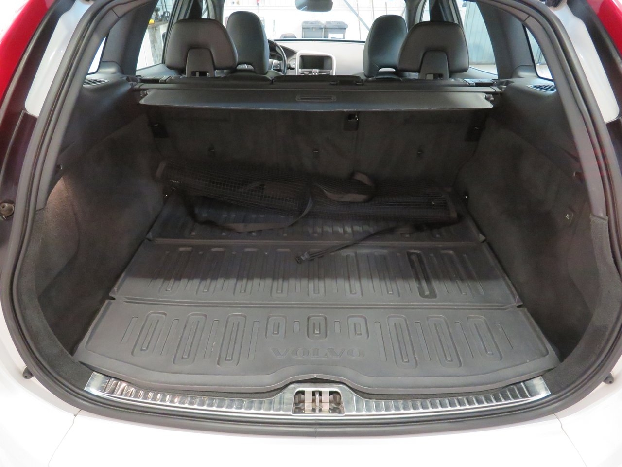 Volvo XC60 D4 Summum Business Edition 2015, bild 4/10