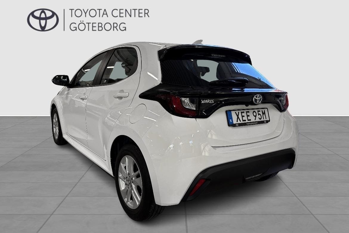 Toyota Yaris 1.5 Hybrid 116 Active 2023, bild 4/10