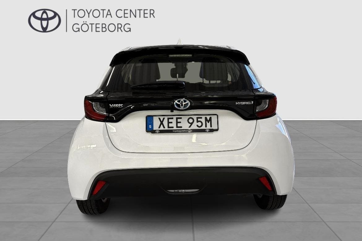 Toyota Yaris 1.5 Hybrid 116 Active 2023, bild 6/10