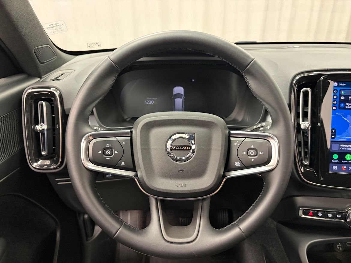 Volvo XC40 B3 Plus Dark 2025, kuva 9/10