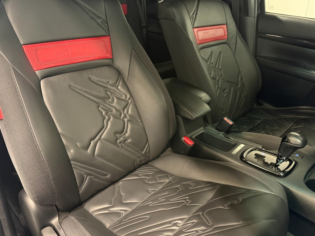 Toyota Hilux 2.4 D-4D Limited 2019, photo 9/10