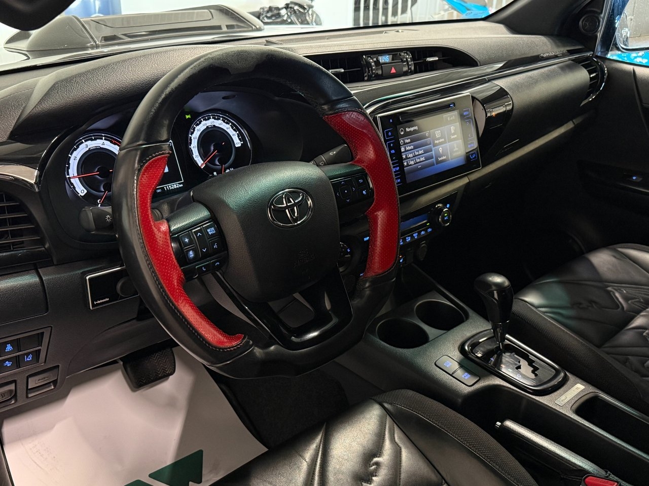 Toyota Hilux 2.4 D-4D Limited 2019, bild 6/10