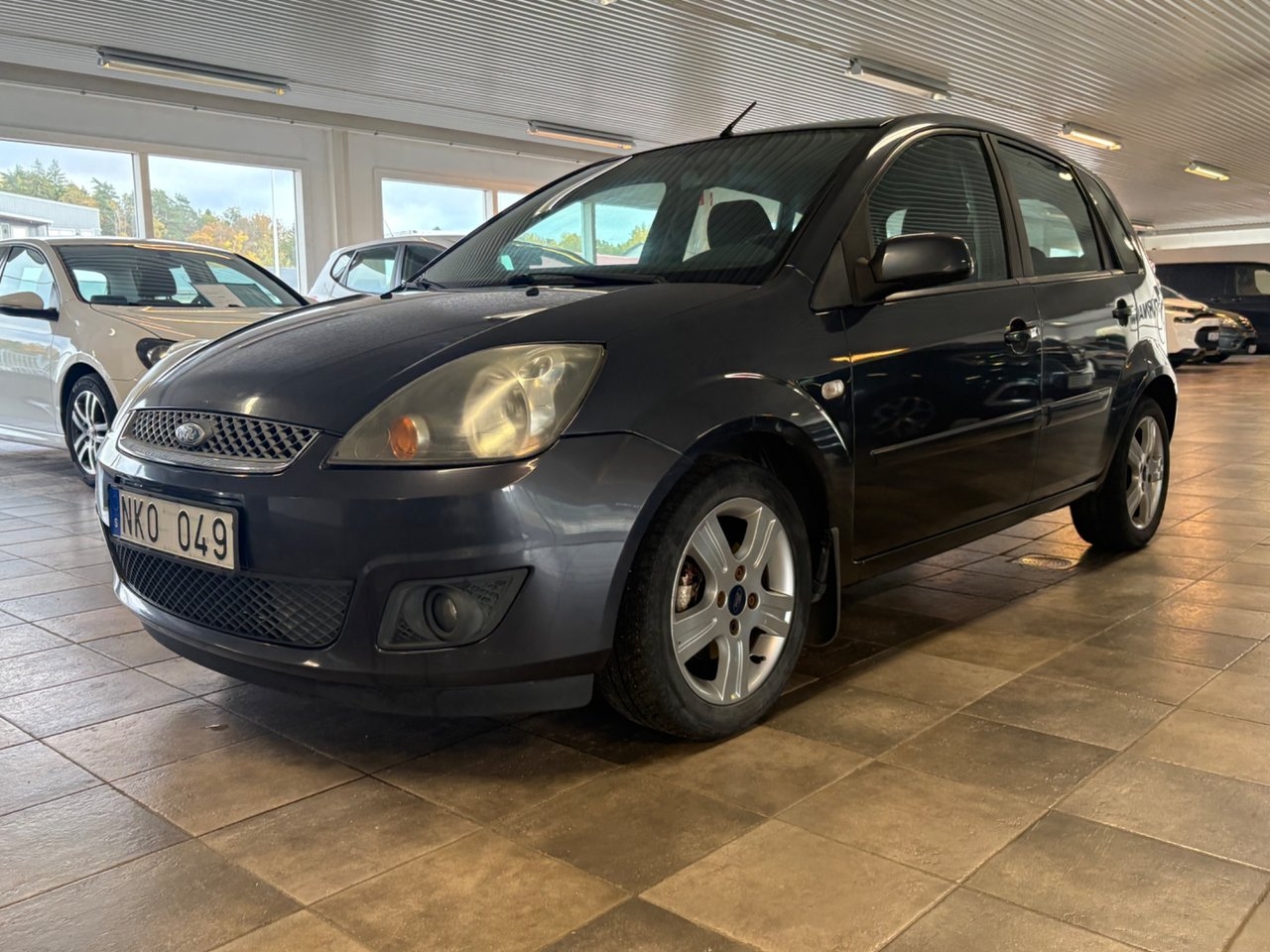 Ford Fiesta 1.4 2007, bild 2/8