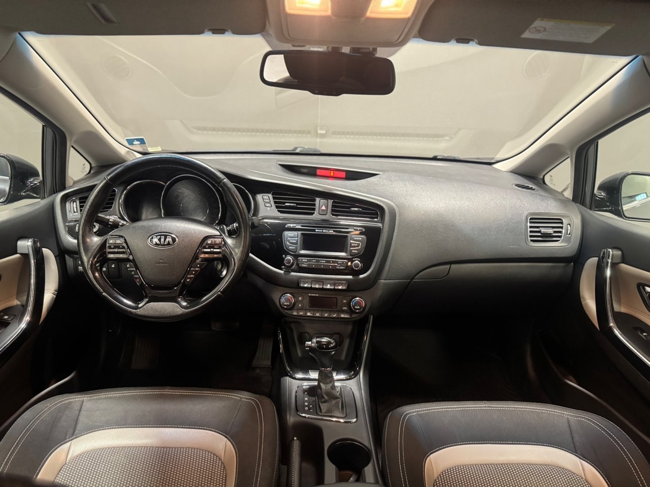 Kia Ceed 1.6 GDI 2013, bild 6/10