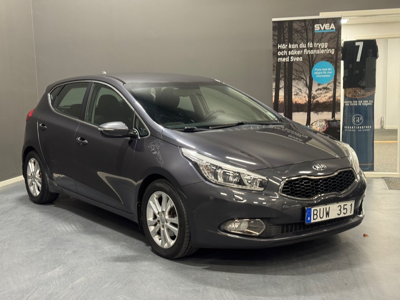 Kia Ceed 1.6 GDI 2013, bild 2/10
