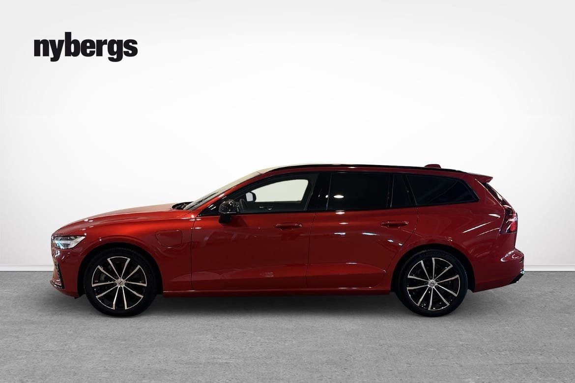 Volvo V60 T6 Plus Dark 2025, bild 2/10