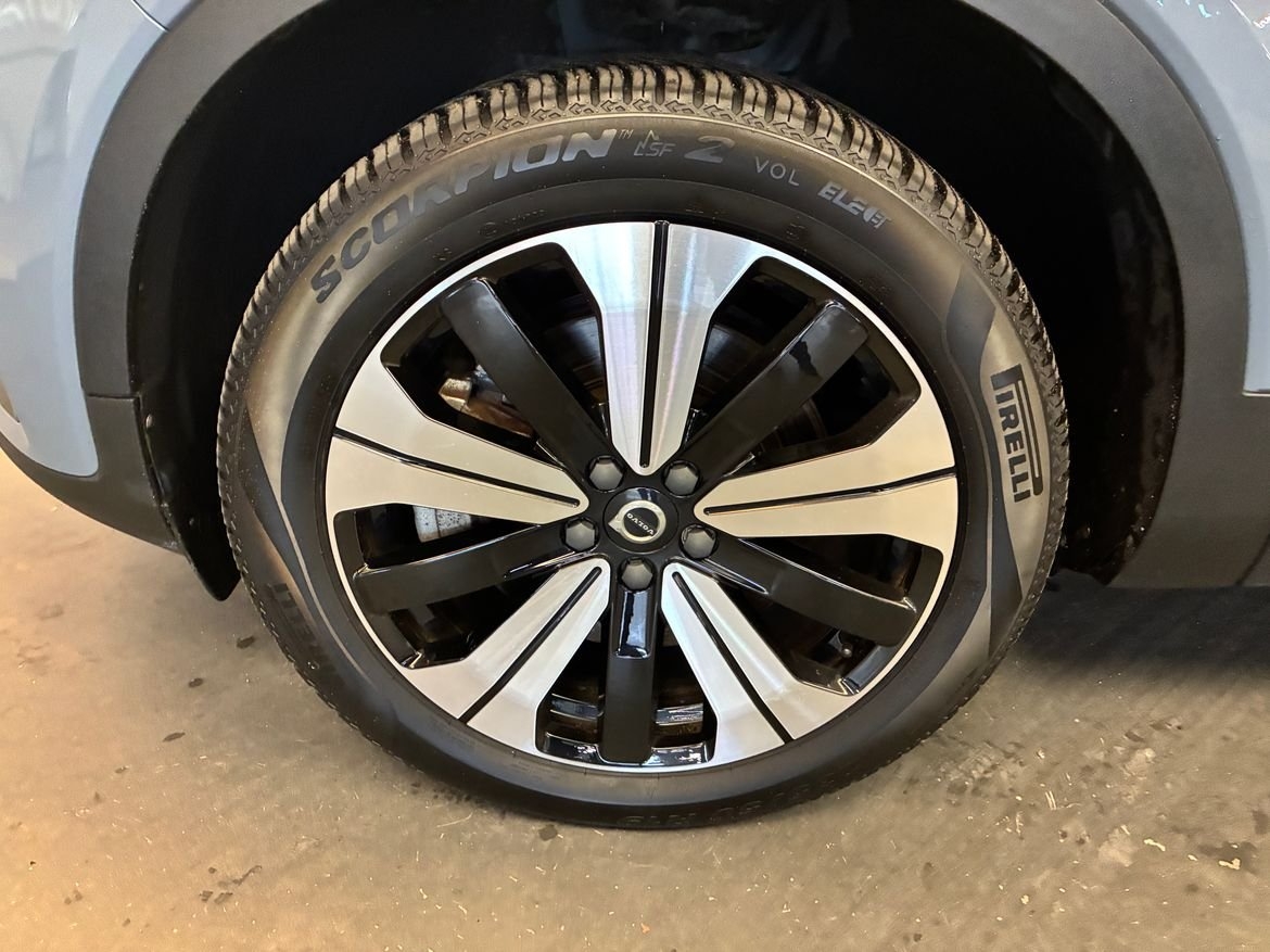 Volvo XC40 Plus 2023, bild 5/10