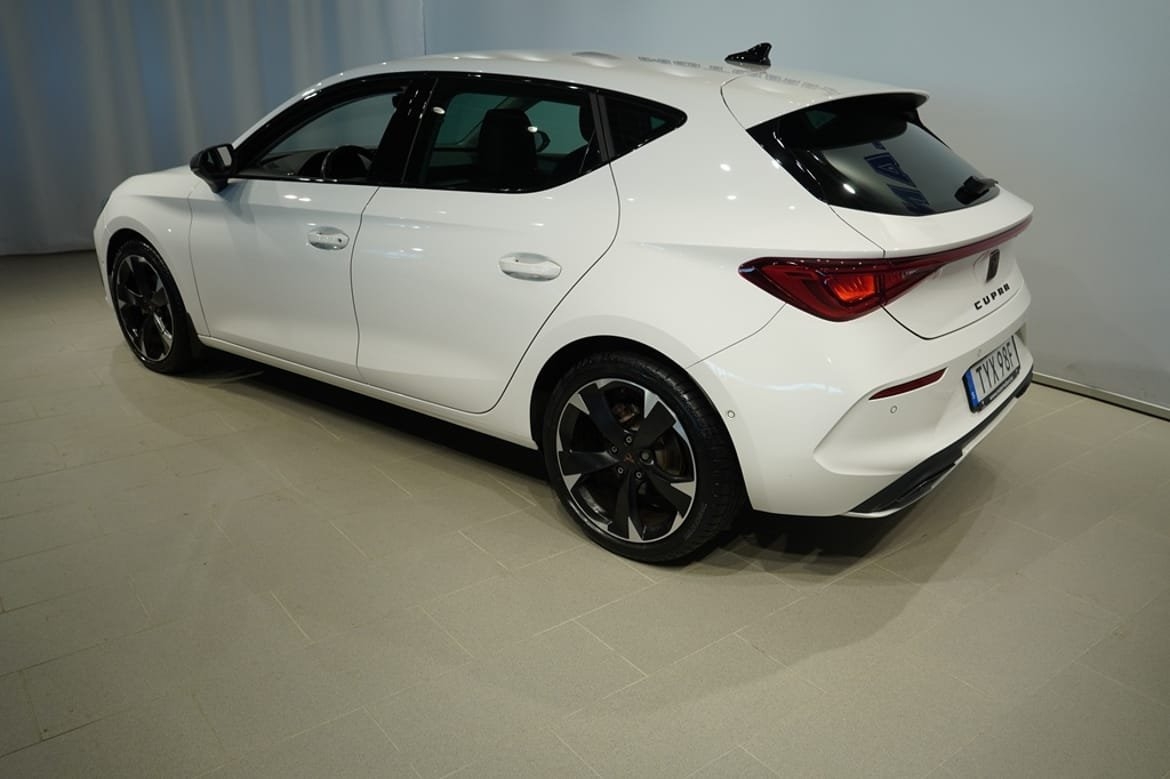 Cupra Leon 1.5 eTSI 2023, bild 3/9