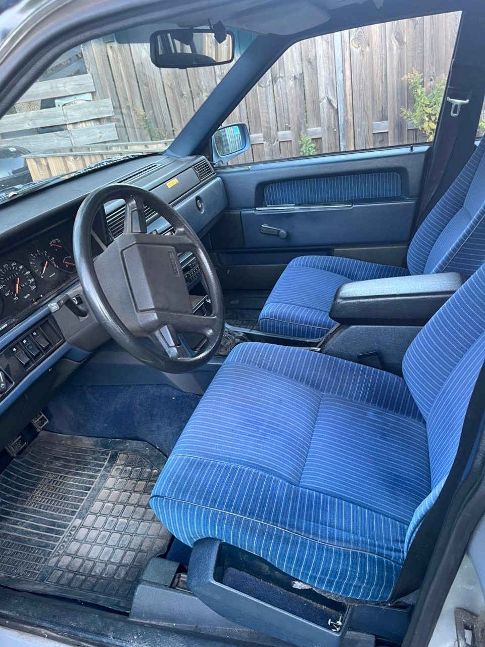 Volvo 740 2.3 1987, photo 3/6