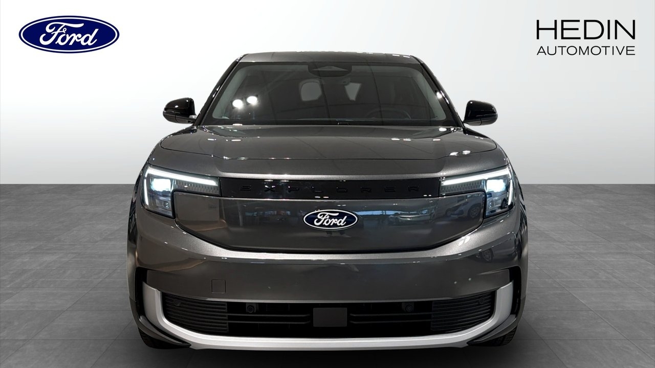 Ford Explorer Premium 2026, photo 8/9
