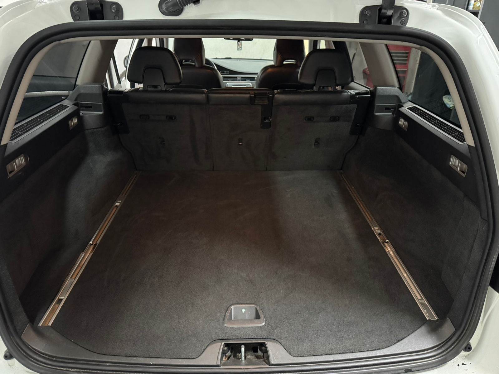 Volvo V70 2011, bild 7/8