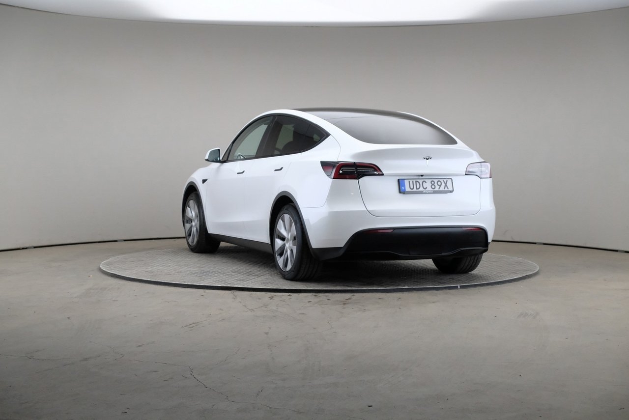 Tesla Model Y 2023, bild 2/10