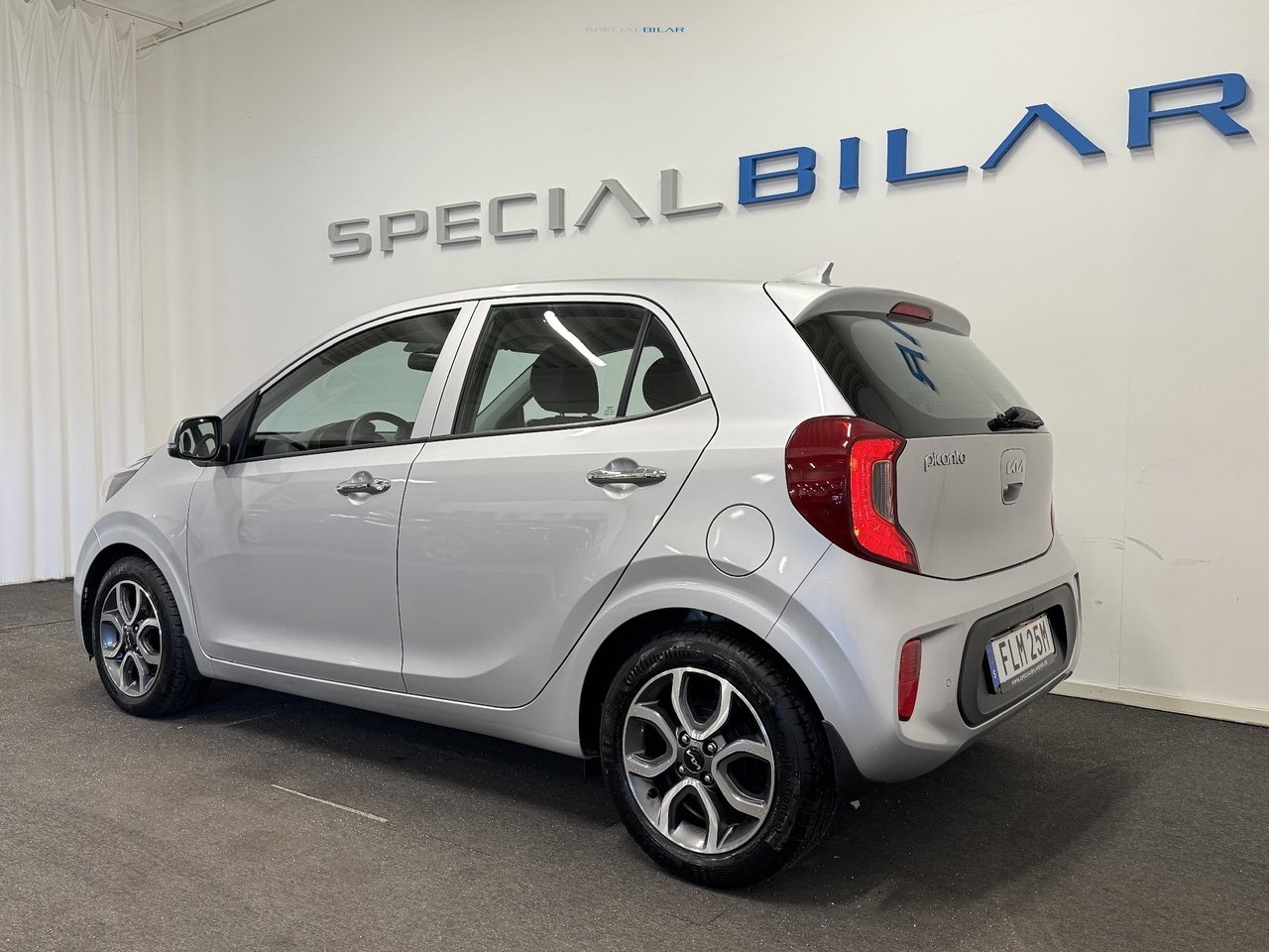 Kia Picanto 1.0 2023, bild 3/10