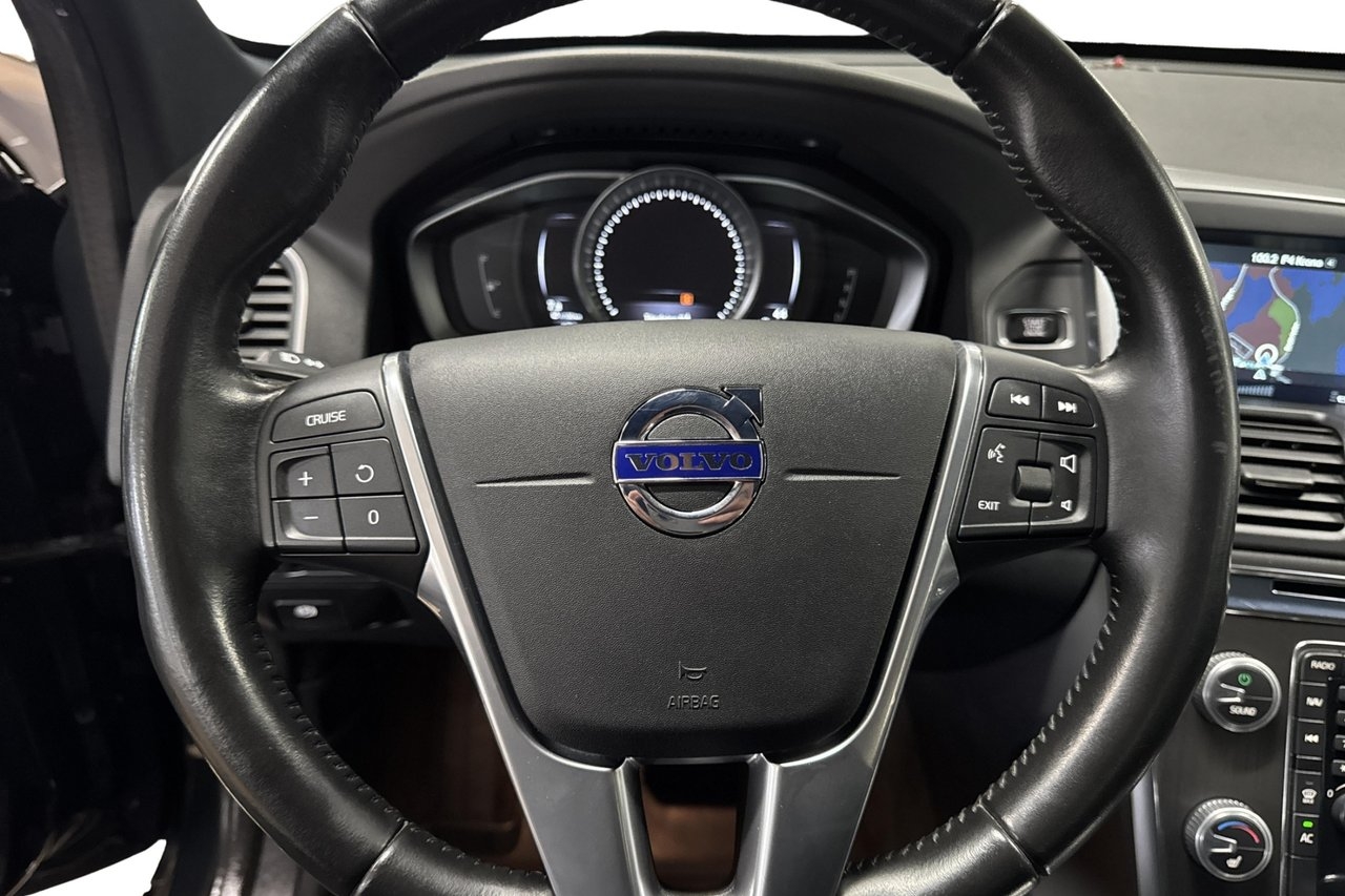 Volvo XC60 D4 Momentum Business Edition 2016, bild 6/10