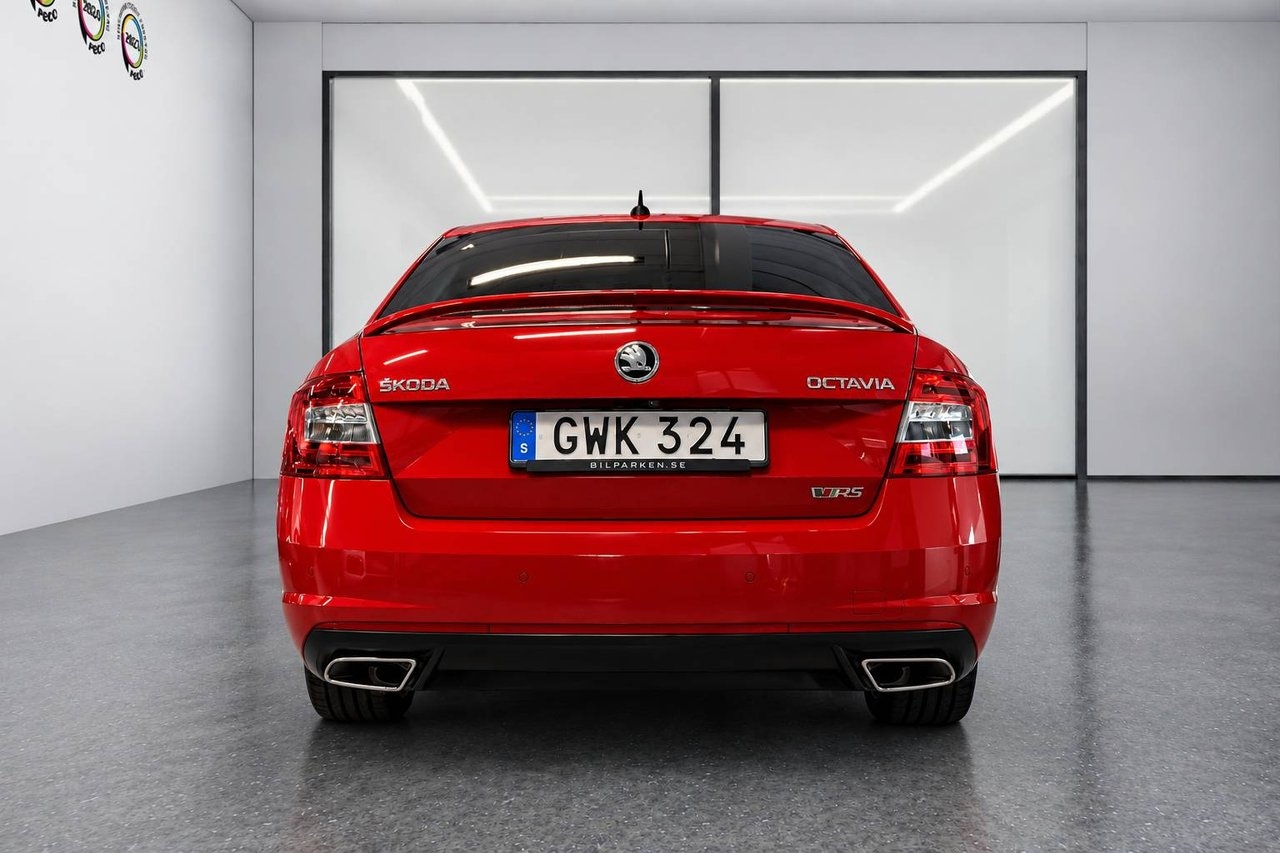 Skoda Octavia RS 220 2016, bild 6/10