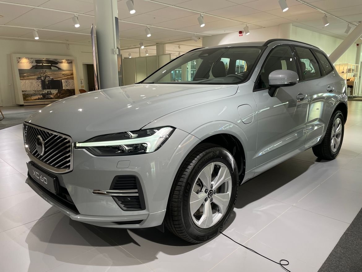 Volvo XC60 T6 Core Nordic 2027, photo 2/10