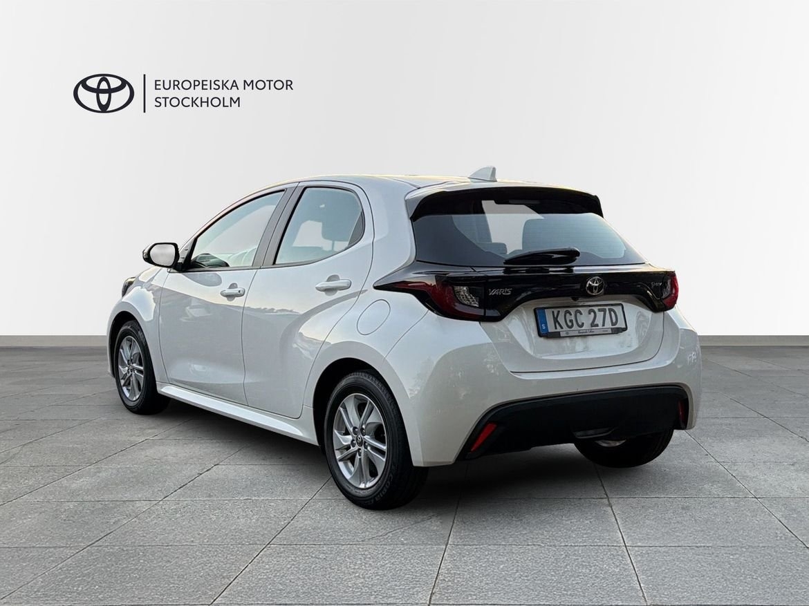 Toyota Yaris 1.5 Hybrid 116 Active 2025, bild 2/10