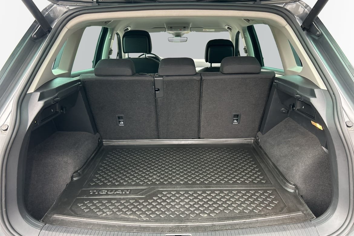 Volkswagen Tiguan 2.0 TSI 2020, bild 10/10