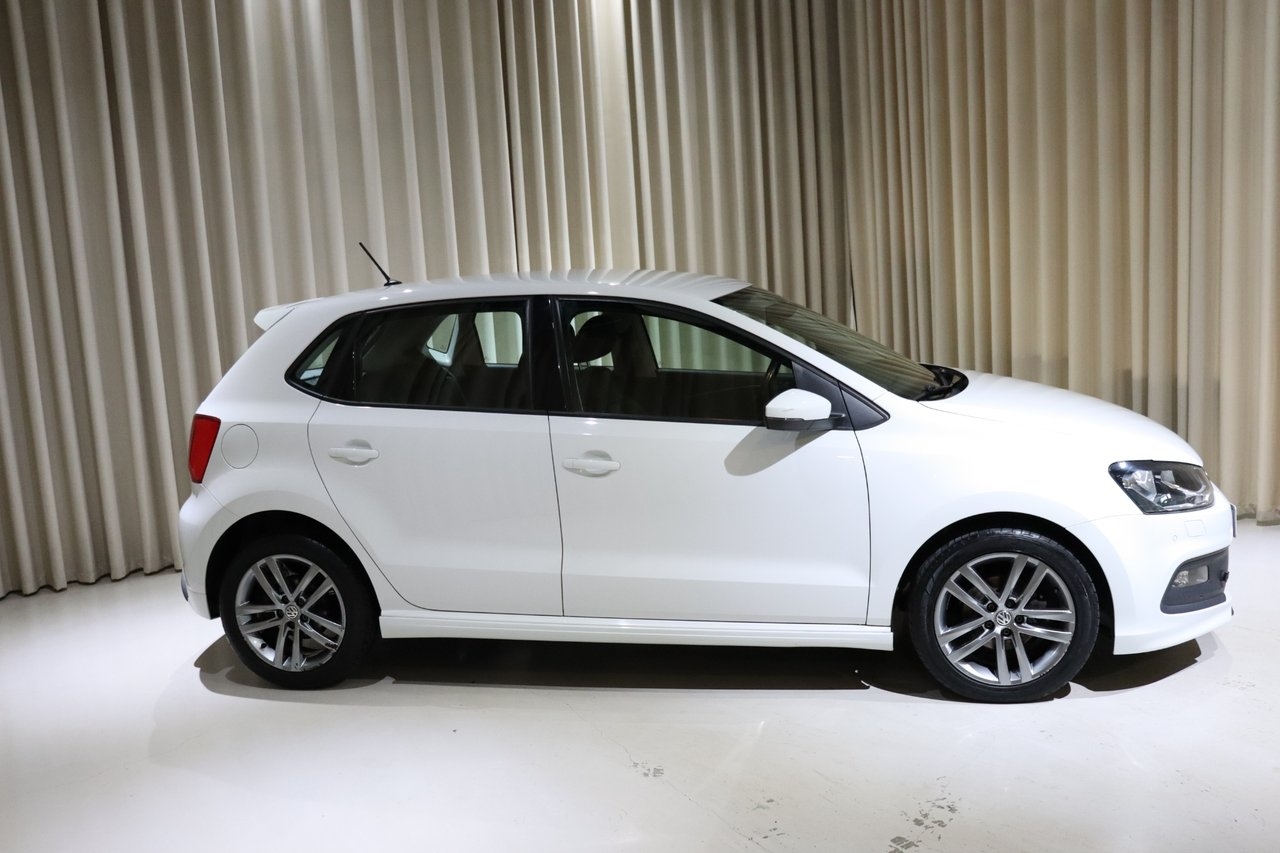 Volkswagen Polo 1.2 TSI R-Line 2017, bild 2/10