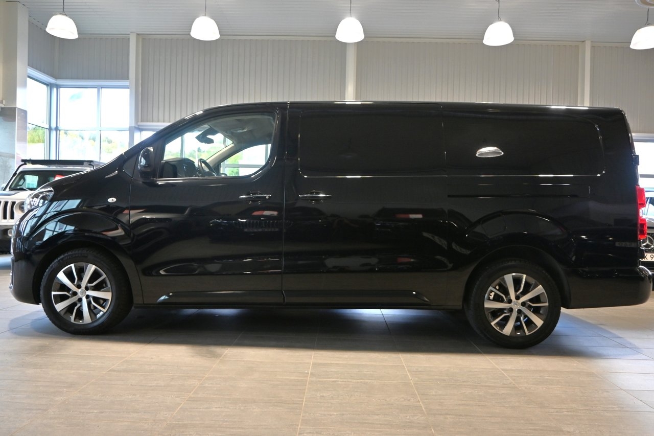 Toyota Proace 2.0 D-4D 2023, photo 2/10