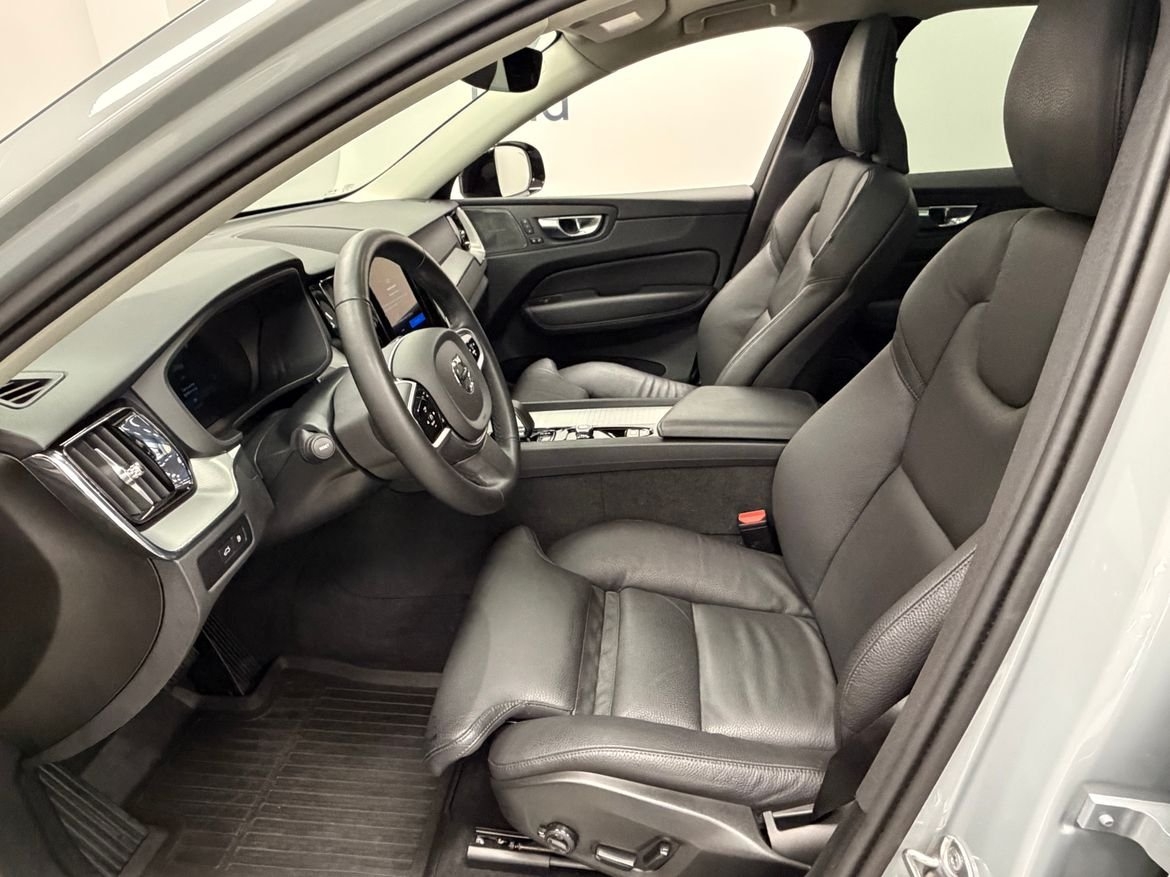 Volvo XC60 T6 Plus Dark Nordic 2025, bild 7/10
