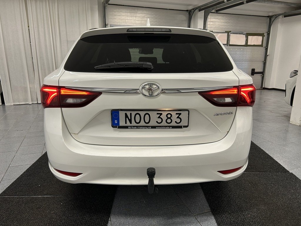 Toyota Avensis Active 2017, bild 6/10