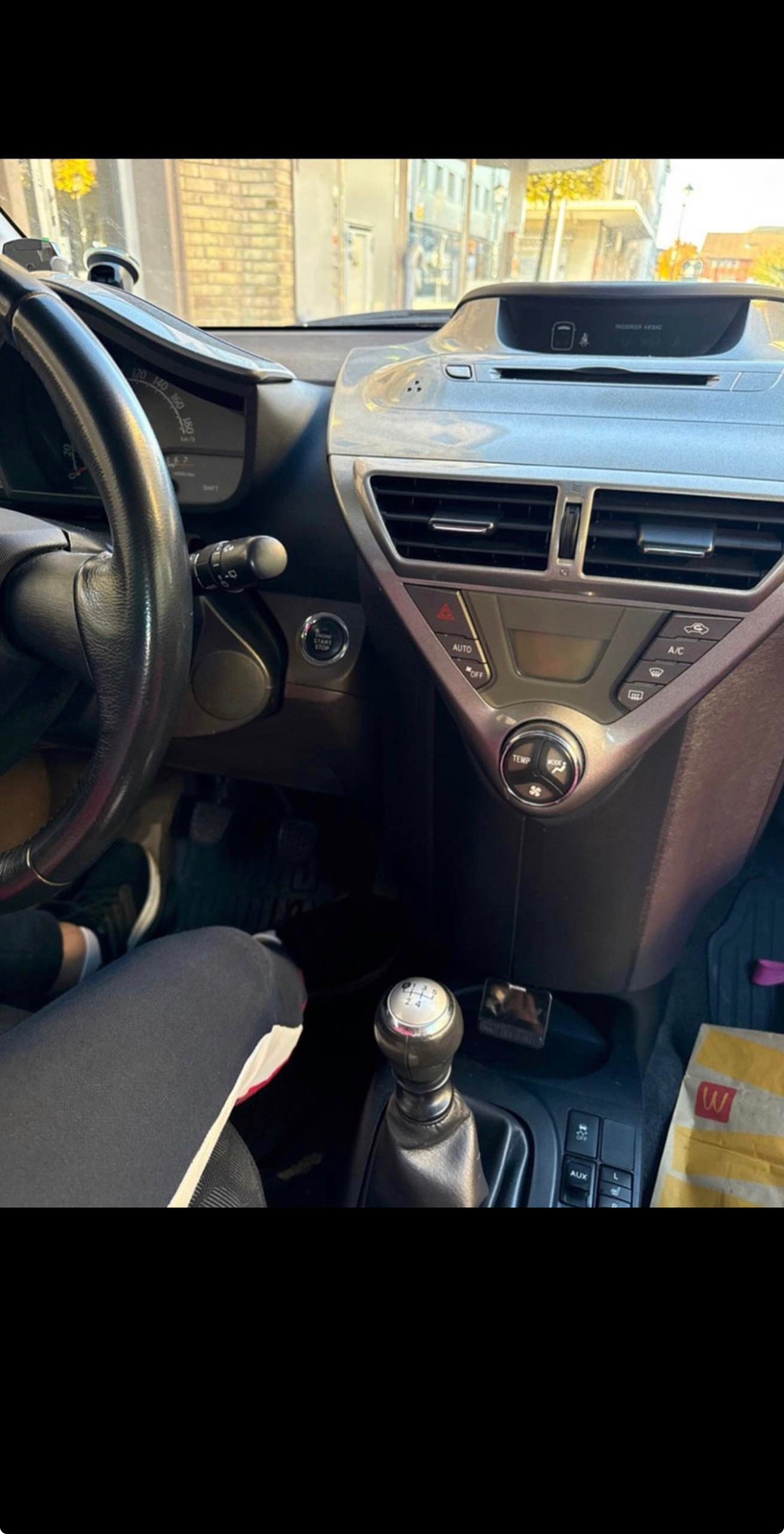 Toyota iQ 1.0 2009, photo 6/6