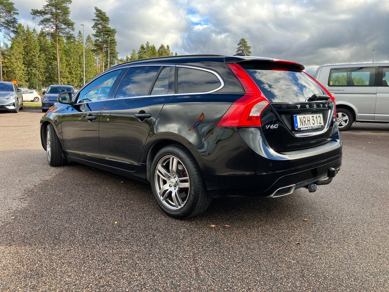 Volvo V60 D4 Momentum Business Edition 2015, bild 7/10