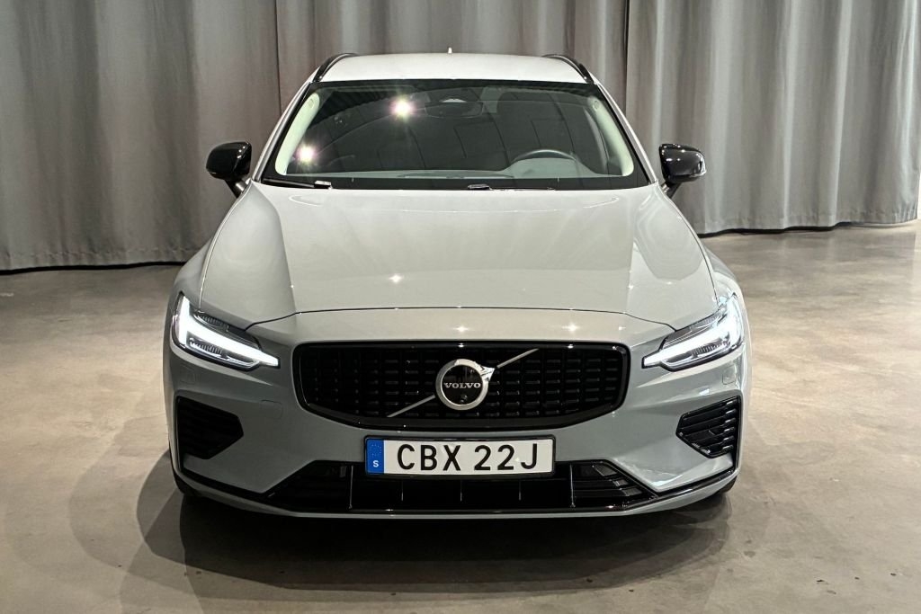 Volvo V60 T6 Plus Dark Nordic 2025, bild 3/19