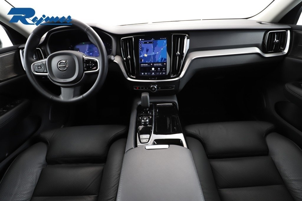 Volvo V60 Plus Dark Nordic 2025, bild 2/10