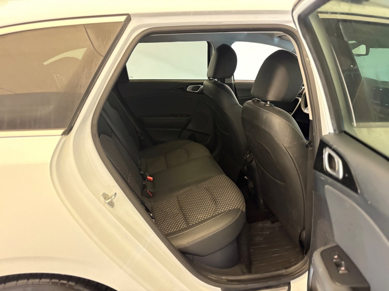 Kia Ceed 1.6 GDI 2021, kuva 10/10