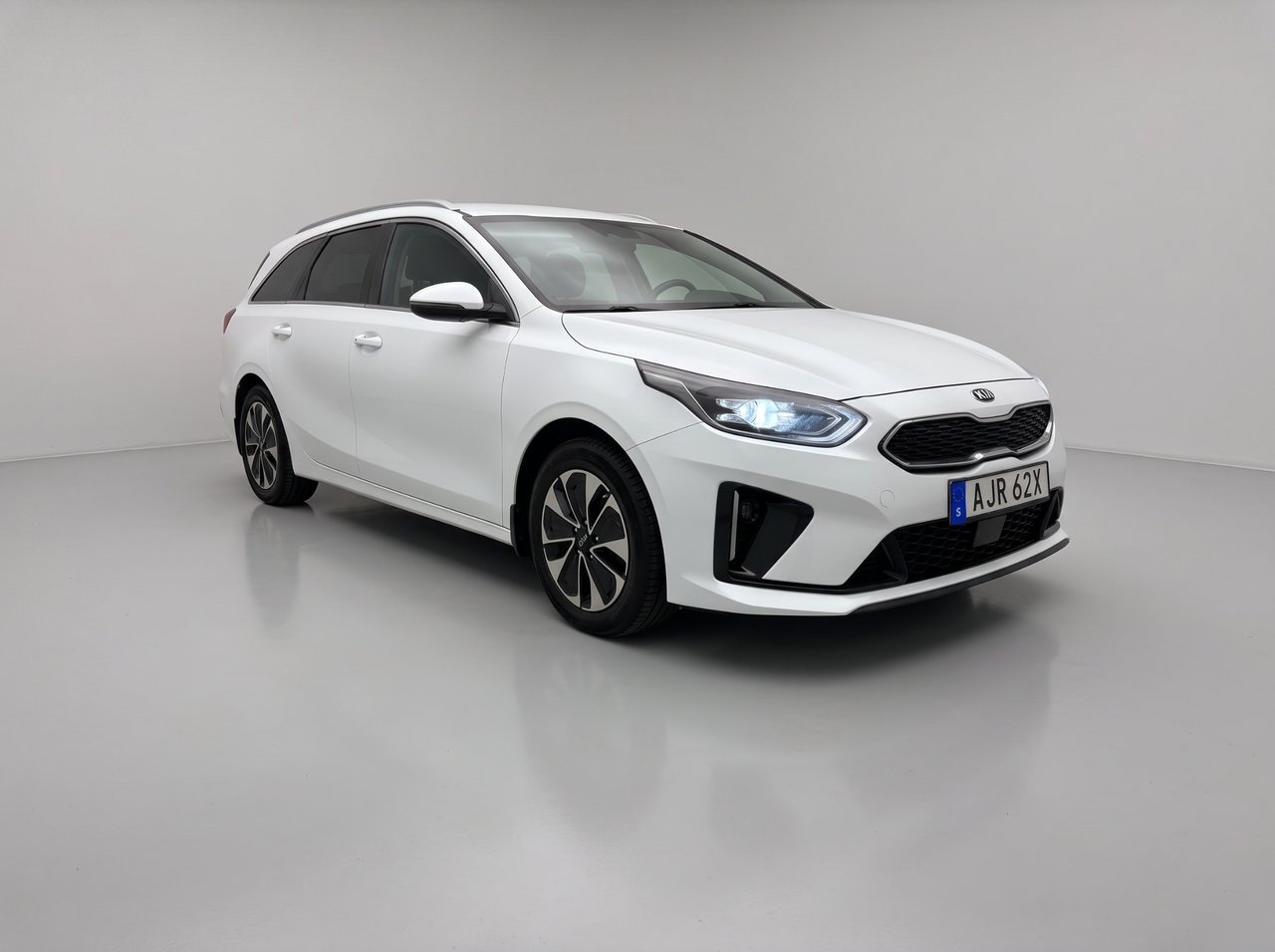 Kia Ceed 1.6 GDI 2021, bild 2/10