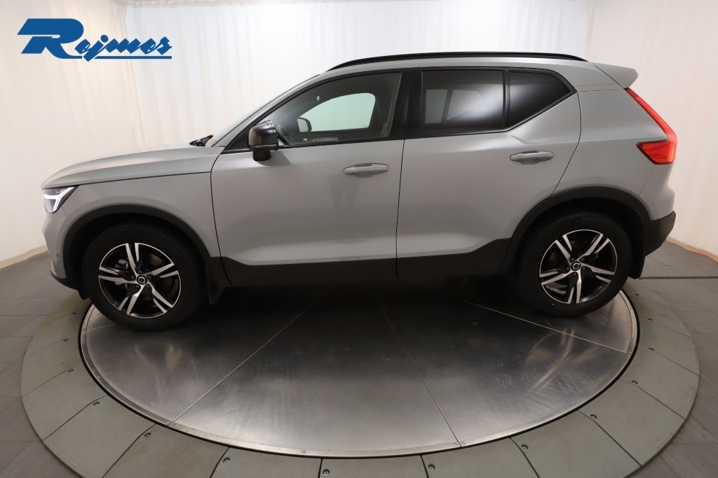 Volvo XC40 B3 Plus Dark 2025, bild 3/10