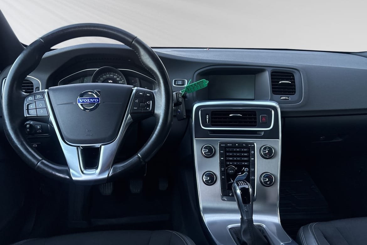 Volvo V60 T3 Classic 2018, photo 9/10