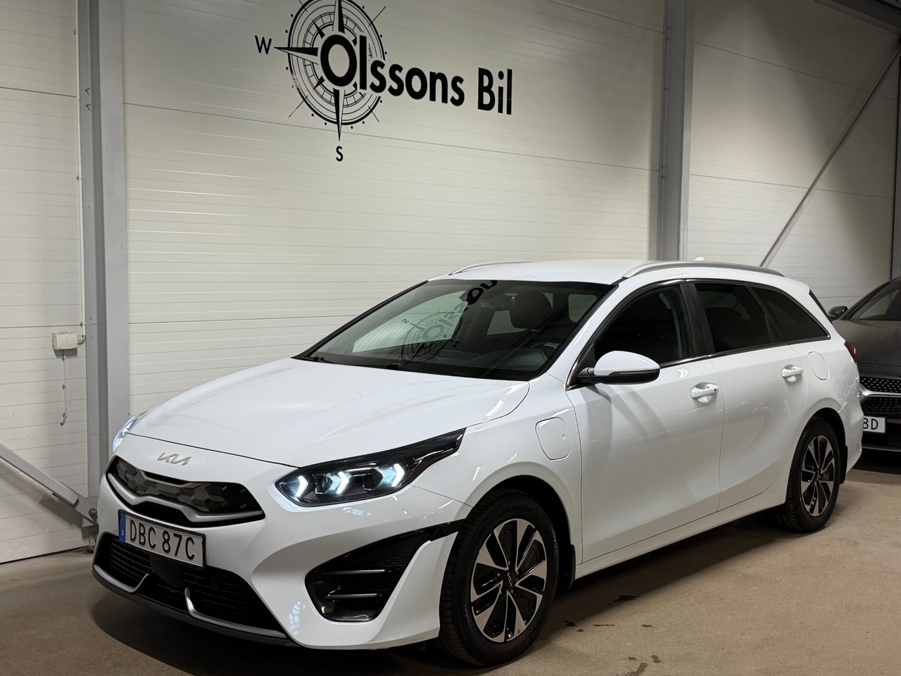 Kia Ceed 1.6 GDI 2022, bild 2/10