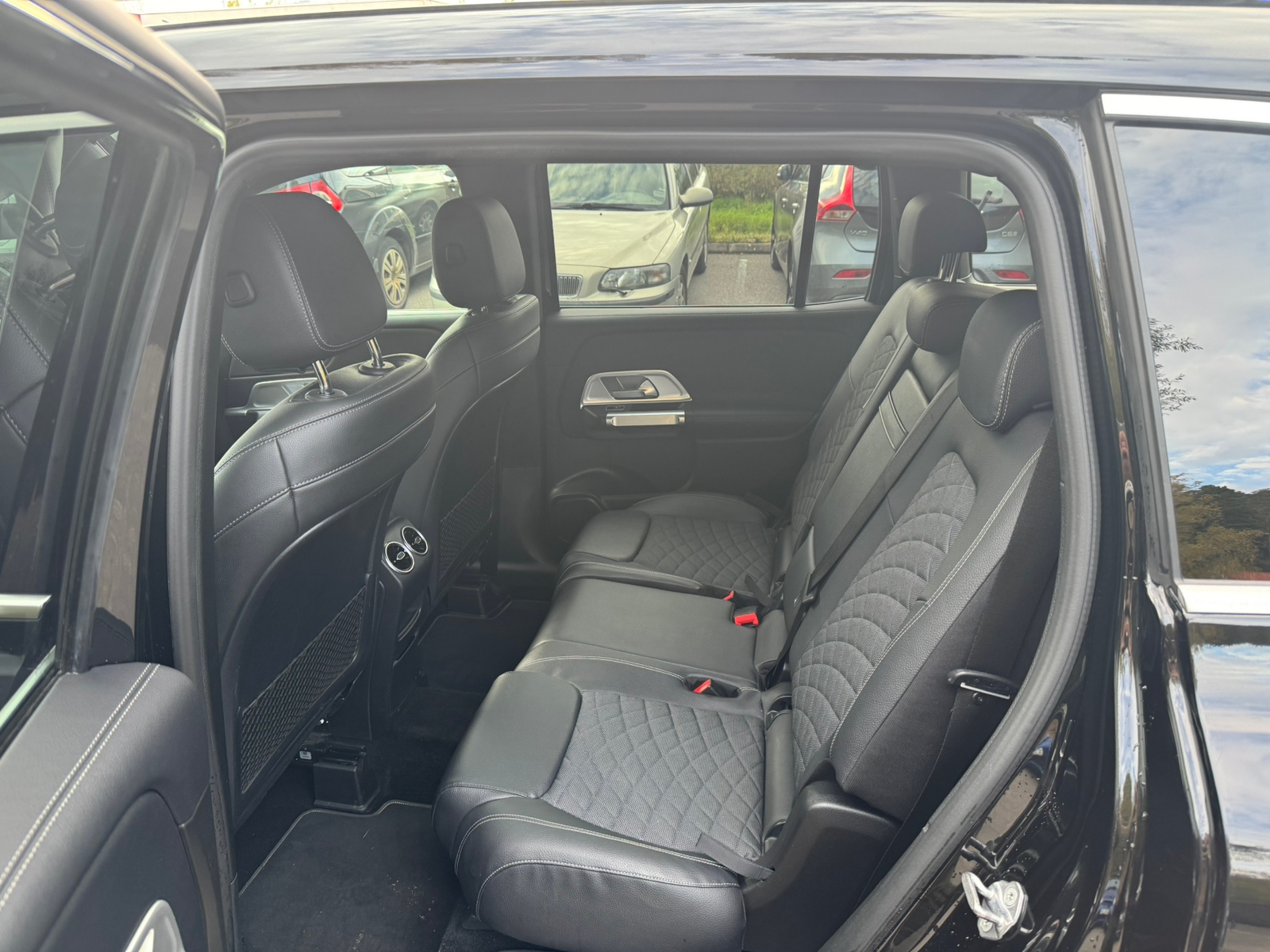 Mercedes-Benz GLB 200 d 2020, photo 9/10