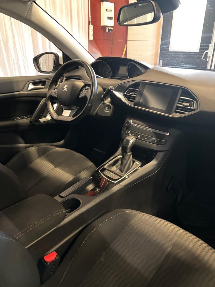Peugeot 308 BlueHDi 120 Active 2015, bild 6/7