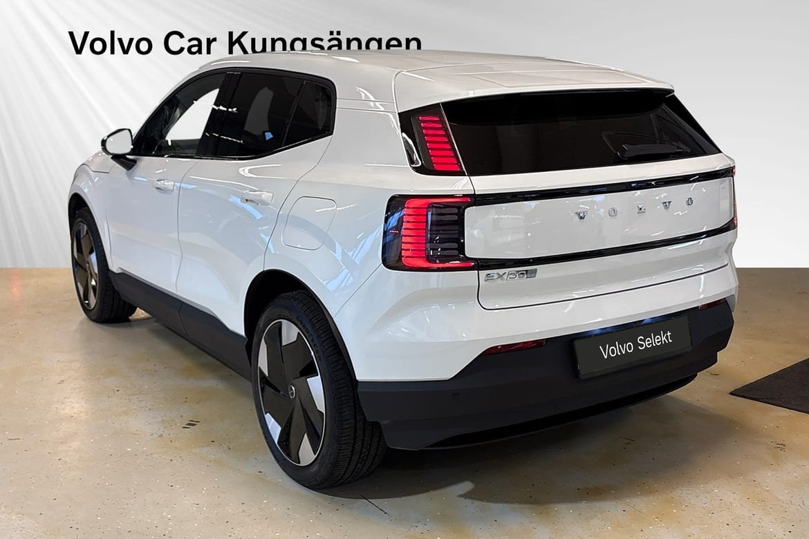 Volvo EX30 Extended Range Plus 2026, bild 4/24