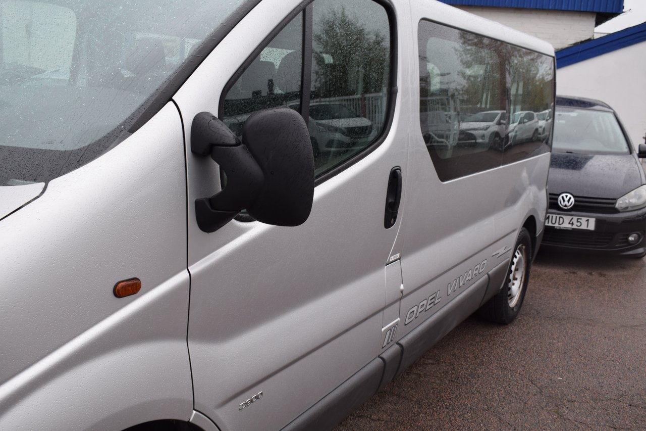Opel Vivaro 2.5 CDTI 2010, bild 4/16