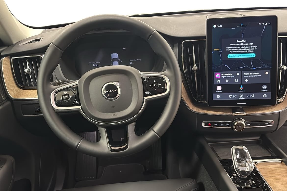 Volvo XC60 T6 Plus Dark Nordic 2026, bild 5/10