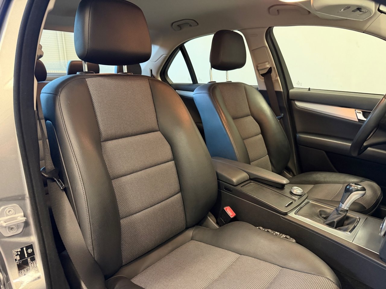 Mercedes-Benz C 220 CDI Avantgarde 2011, bild 7/10