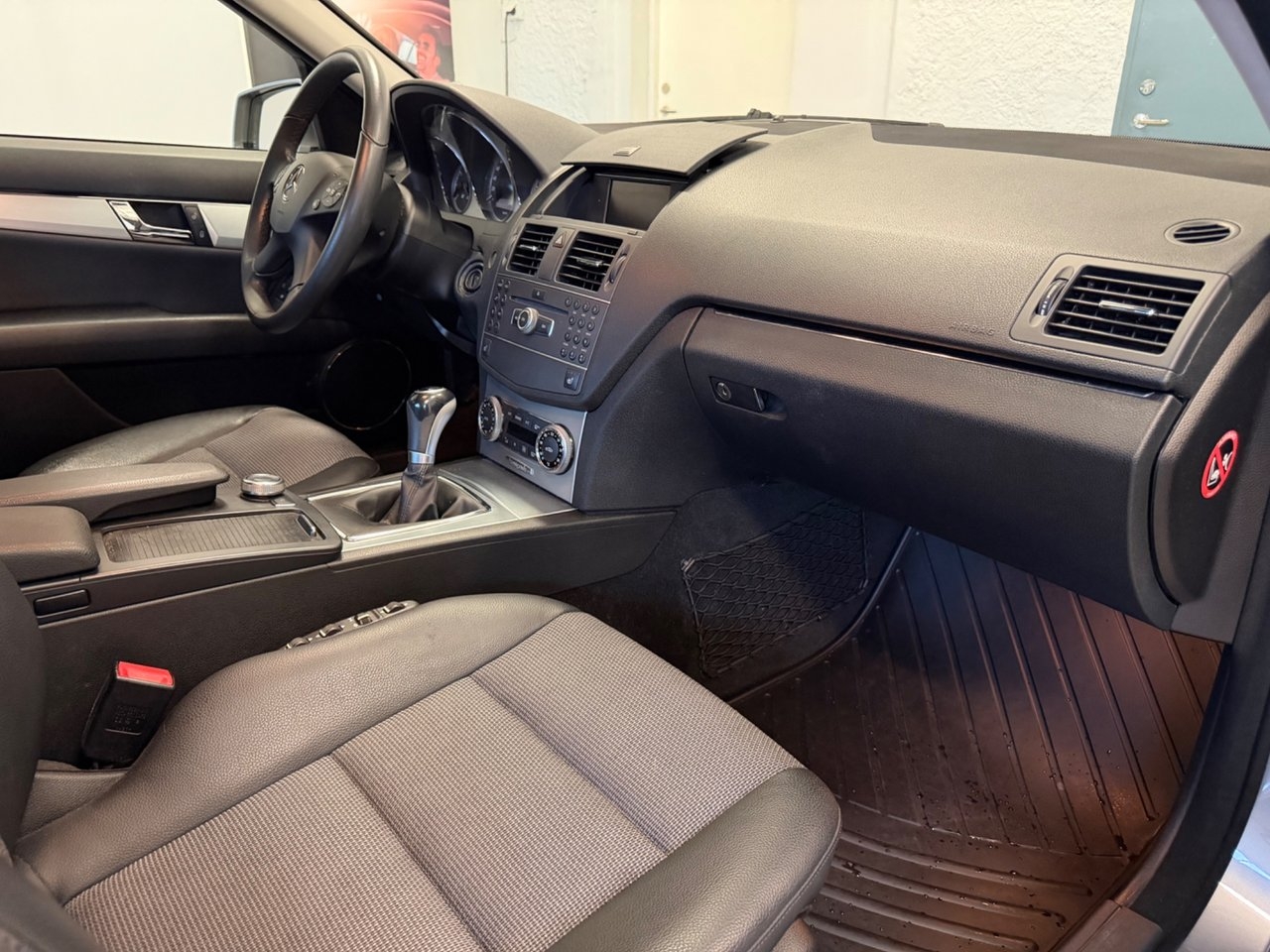 Mercedes-Benz C 220 CDI Avantgarde 2011, bild 6/10