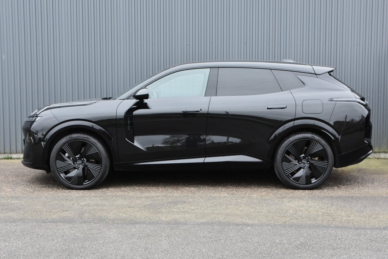 Lynk & Co 08 1.5TD PHEV More 2025, bild 6/10