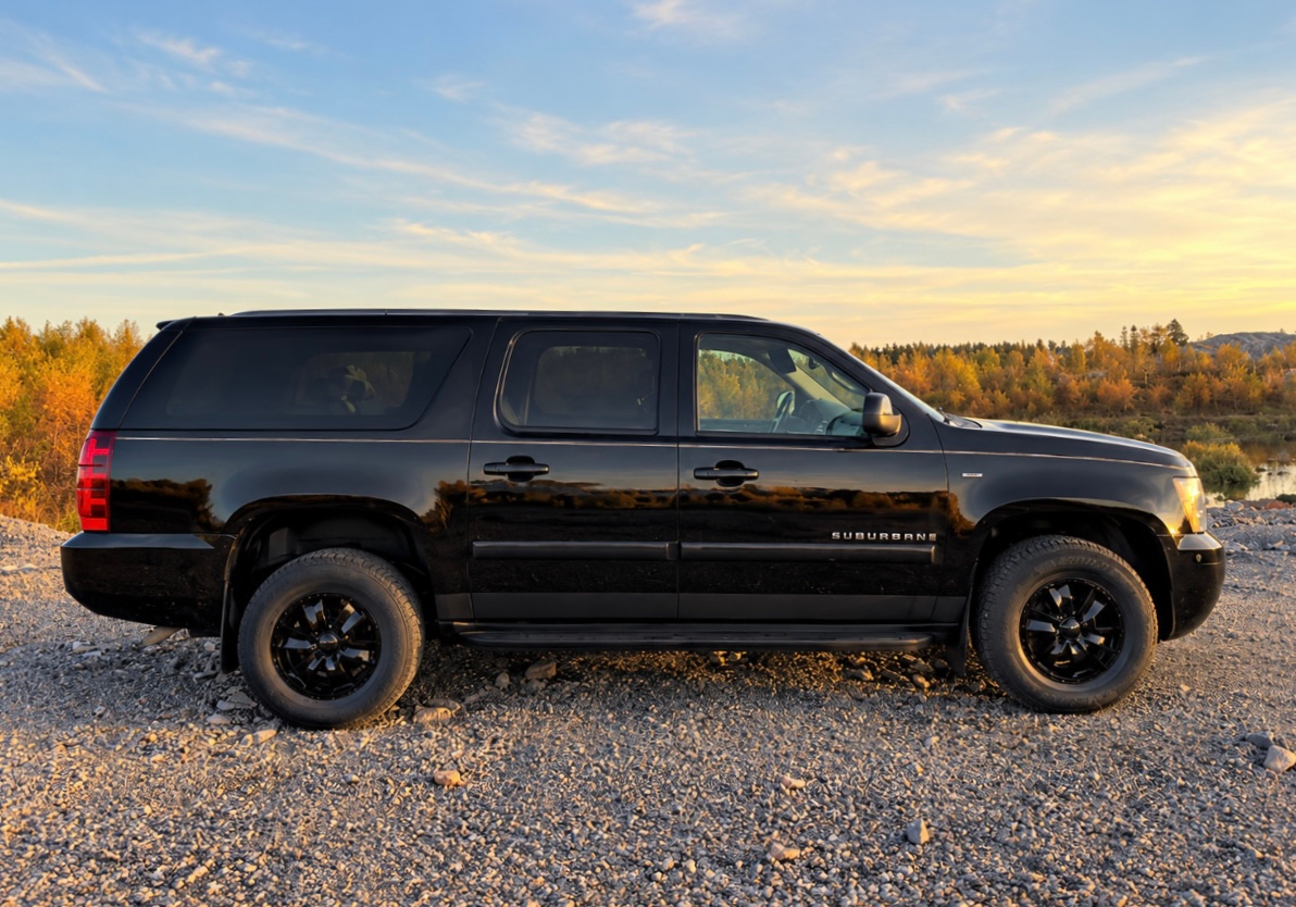 Chevrolet Suburban 2008, bild 3/9