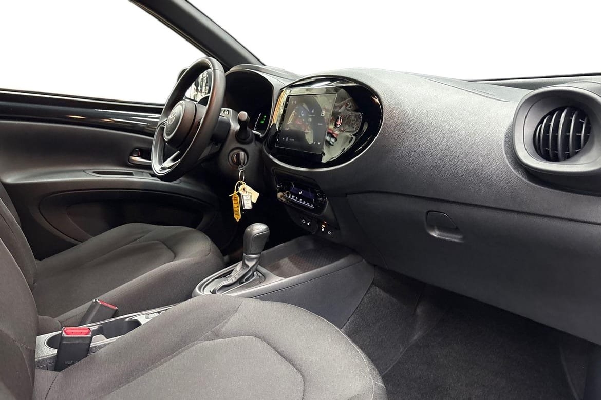 Toyota Aygo X Play 2026, bild 7/10