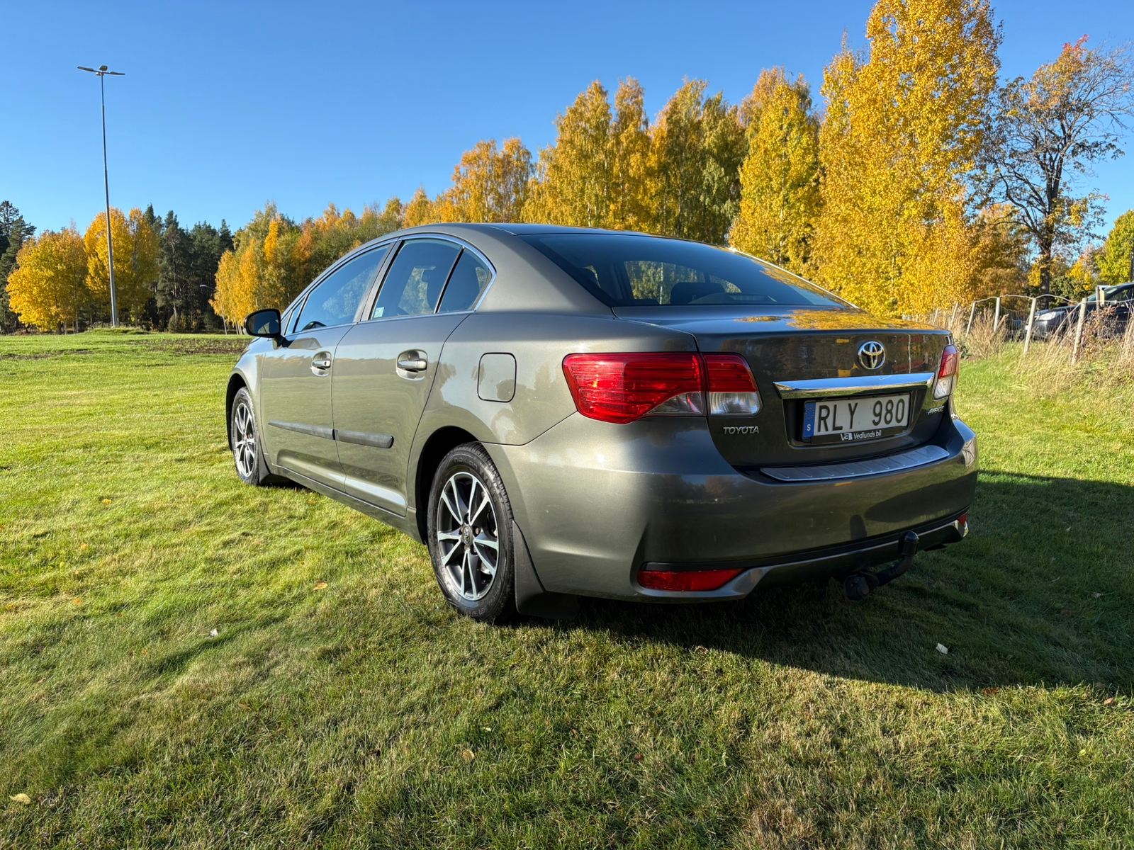 Toyota Avensis 1.8 2012, bild 3/10