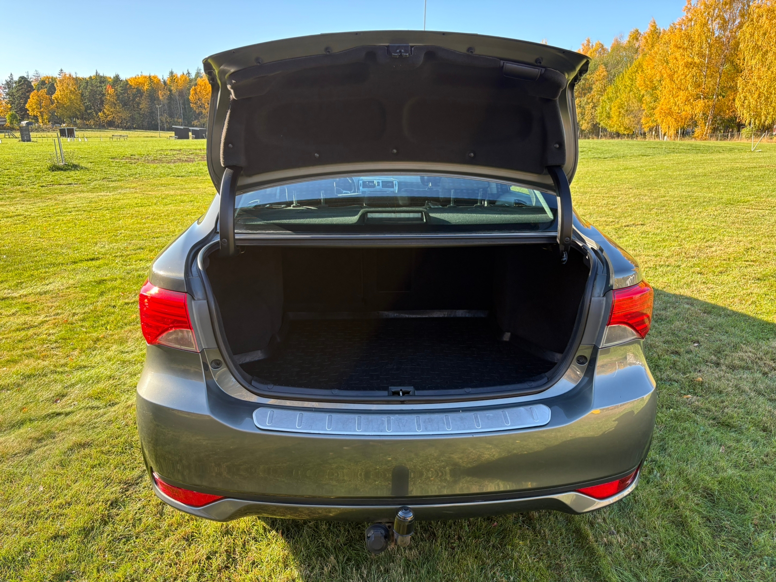 Toyota Avensis 1.8 2012, bild 5/10