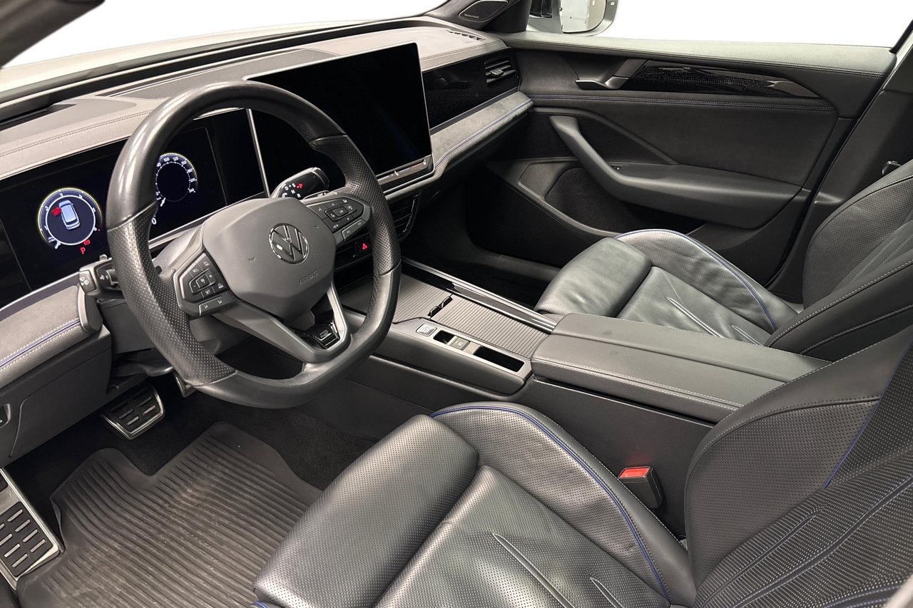 Volkswagen Passat 2.0 TDI R-Line 2024, bild 7/10