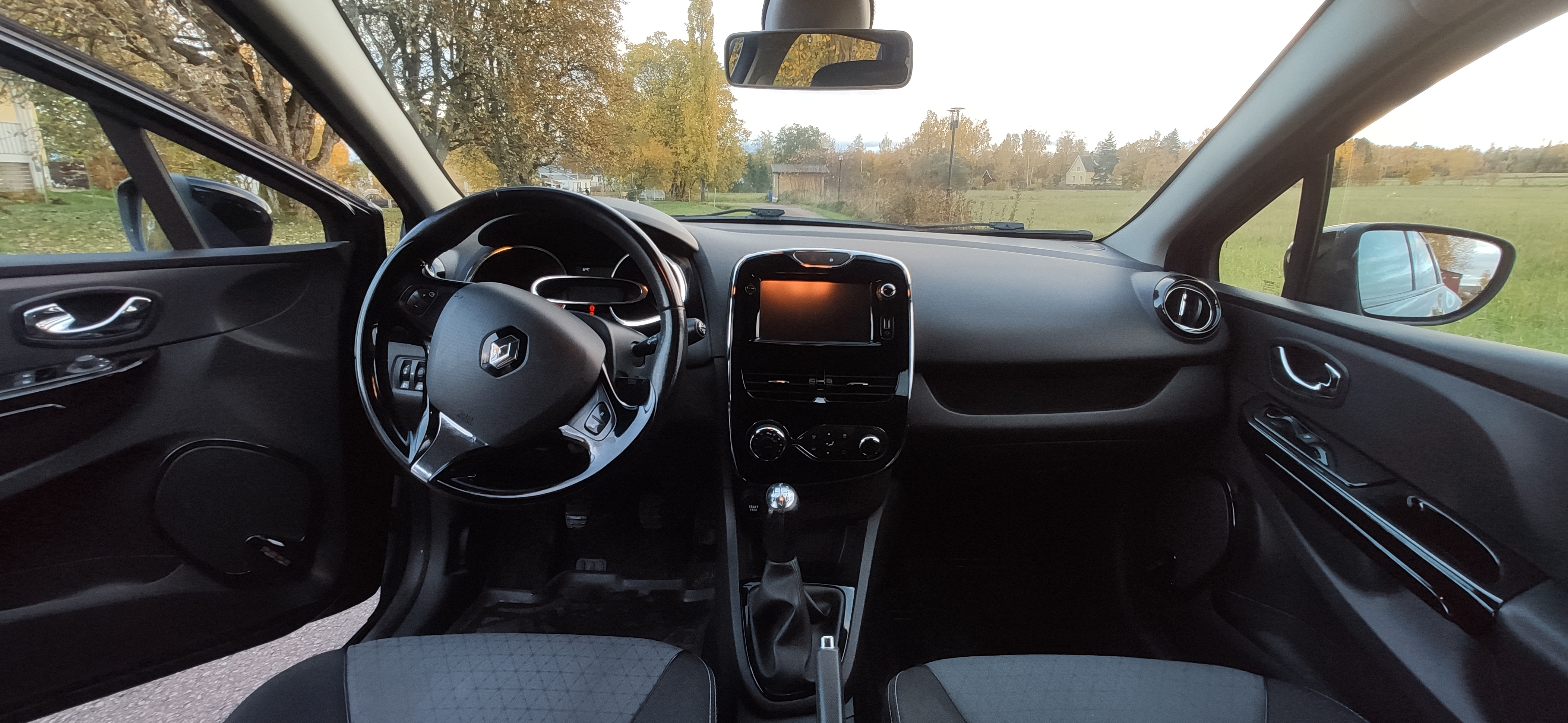 Renault Clio TCe 90 2013, bild 7/7